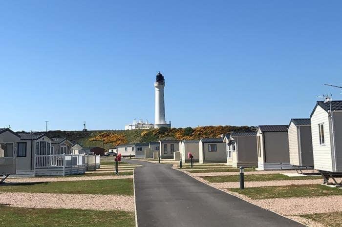 Highway Hotel Lossiemouth Bagian luar foto